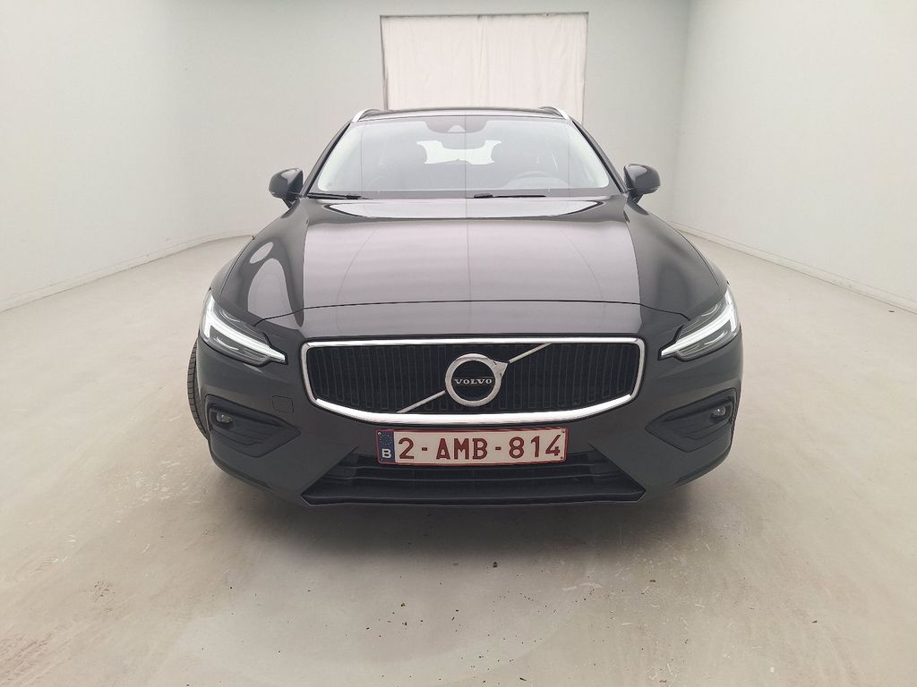 Volvo V60 diesel - 2018 V60 2.0 D3 MOMENTUM PRO GEARTRONIC, 2021