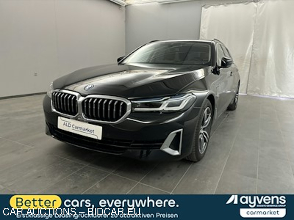 BMW 5er BMW 530e Touring Aut. Luxury Line Kombi, 5-turig, Automatik, 8-Gang