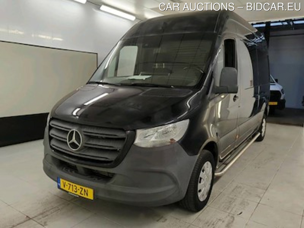Mercedes-Benz Sprinter 214CDI L2H2 FWD 3.0t 9G-Tronic 6