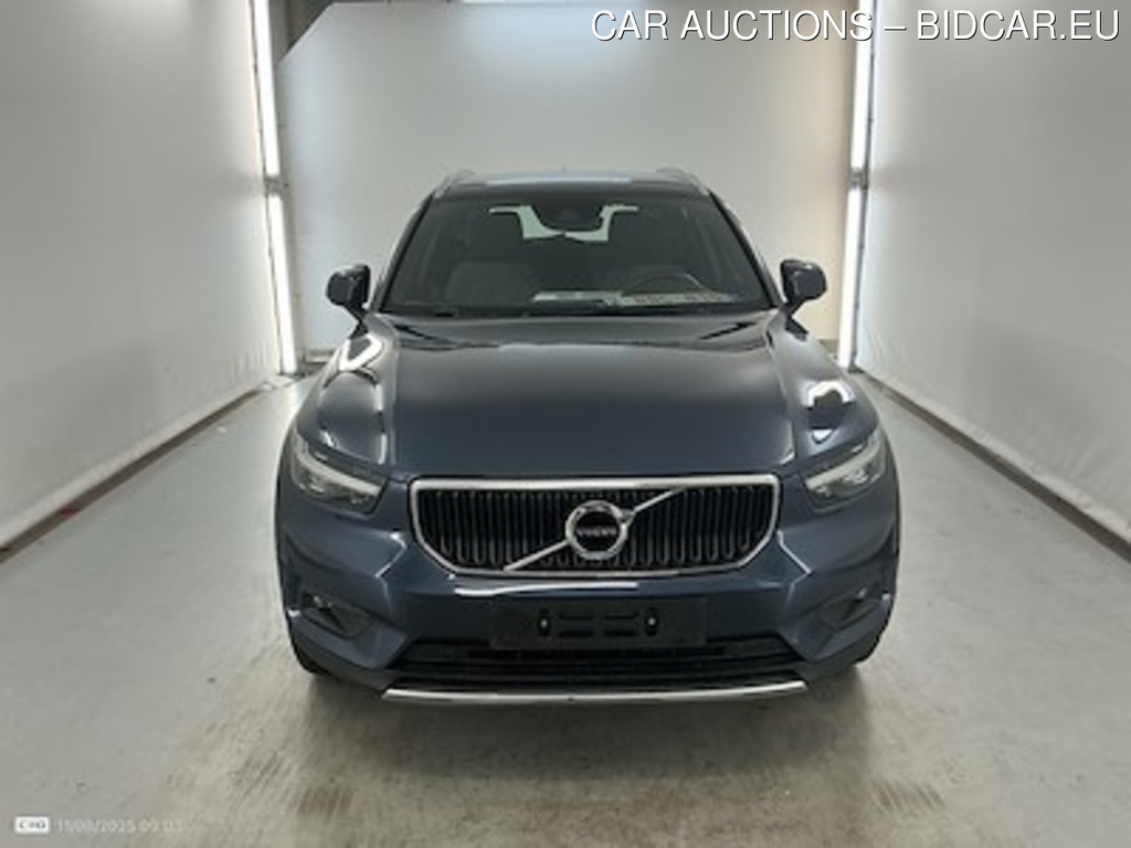 Volvo XC40 2.0 D3 MOMENTUM PRO
