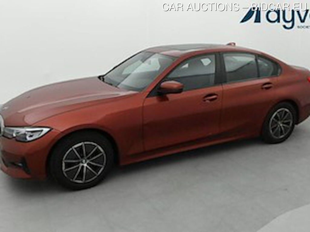 BMW 320i berline 184CV BUSINESS PACK NAVI