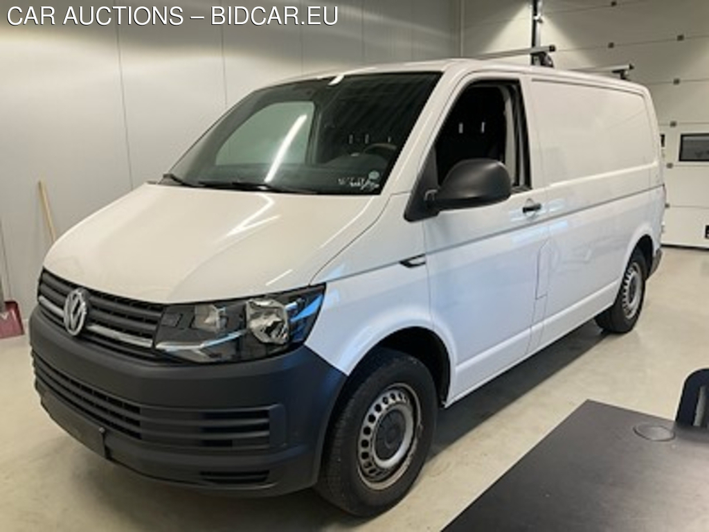 Volkswagen Transporter 2,0 TDI 102 hk 5 trins BMT SWB UA! power steering and generator defect.