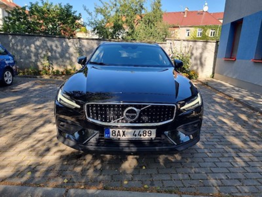 Volvo V60 B5 AWD benzin Pro AUTO