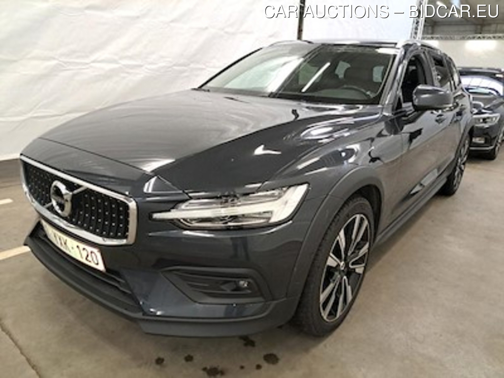 Volvo V60 cross country 2.0 D3 4WD GEARTRONIC PRO Park Assist Intellisafe Pro Winter Plus