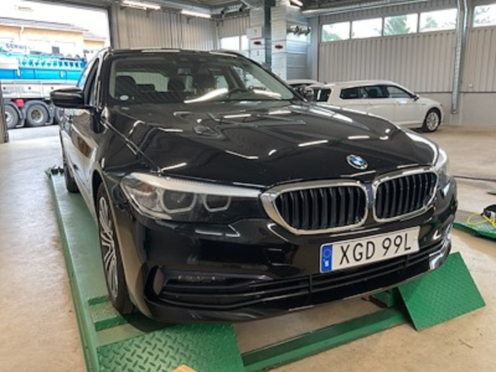 BMW 5-serie 520d Touring Sport Line Drag Pariking Assitant Plus