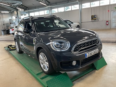 MINI Countryman Plug-In ALL4 Essential Business Plus
