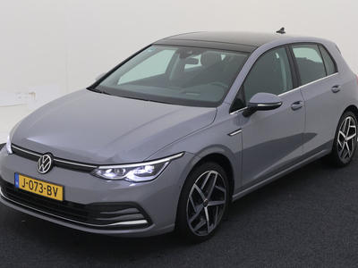 Volkswagen Golf 1.5 TSI 130PK STYLE ASSIST CAMERA NAVI WINTER PANO TREKHAAK, 2020