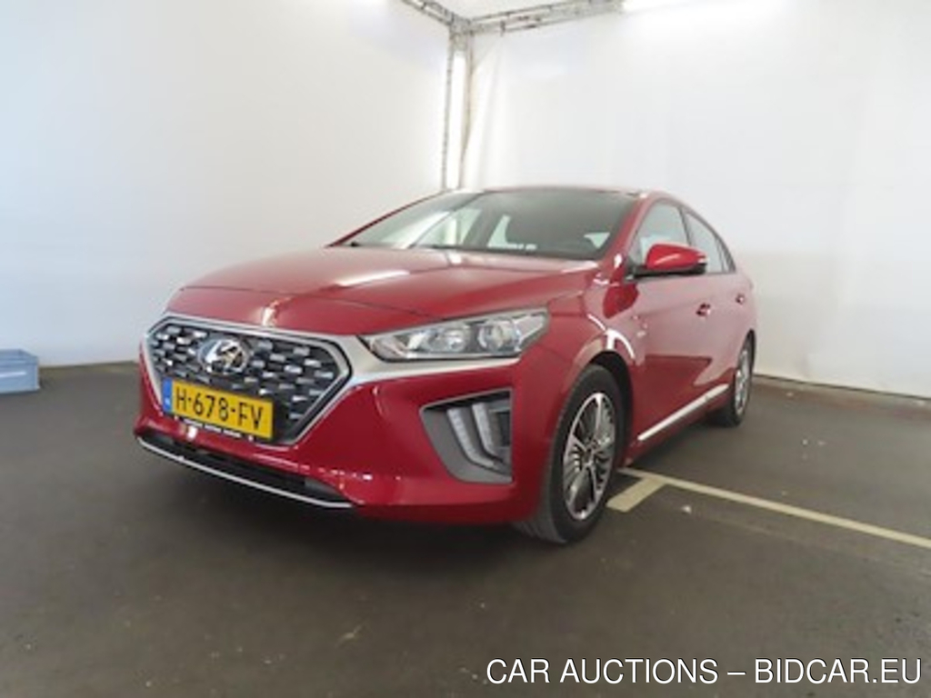 Hyundai Ioniq 1.6 GDI Blue PHEV i-Motion 5d