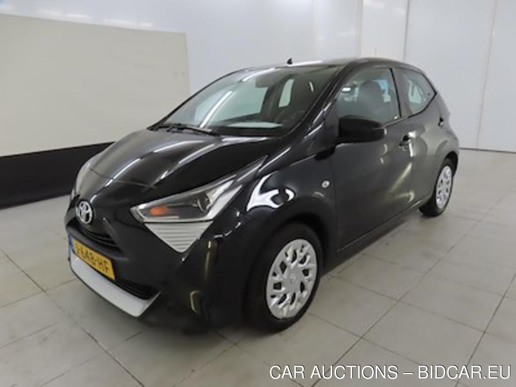 Toyota Aygo 1.0 VVT-i x-play x-shift 5d