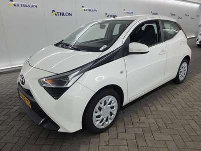 Toyota Aygo 1.0 VVT-I X-PLAY 5D 53KW, 2021