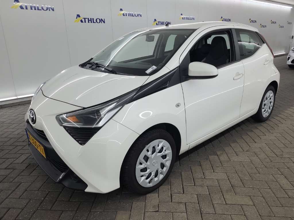 Toyota Aygo 1.0 VVT-I X-PLAY 5D 53KW, 2021
