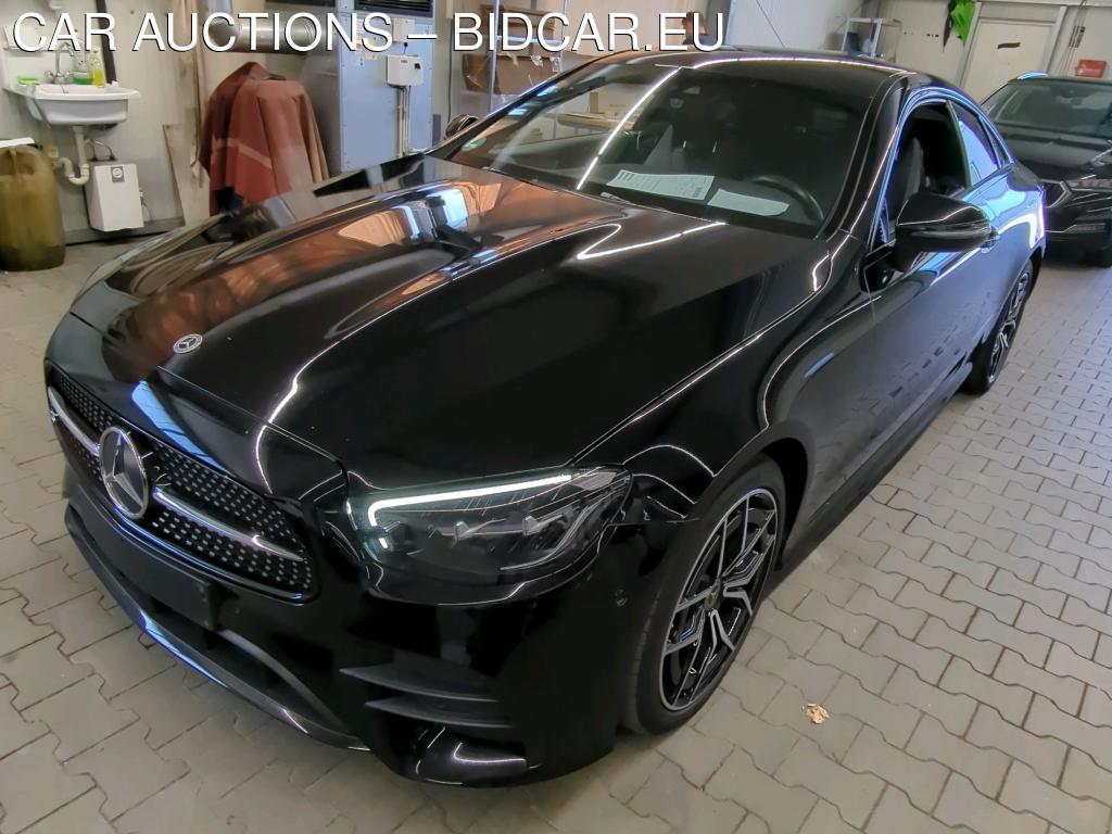 Mercedes-Benz E 300 D 4MATIC COUPE 9G-TRONIC AMG Line, 2022