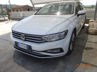 Volkswagen Passat Var. 2.0TDI SCR EVO 90kW Business DSG, 2023