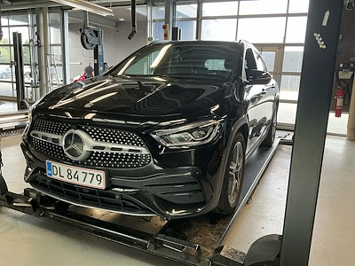 Mercedes-Benz GLA 200 D BUSINESS AMG DCT UA!