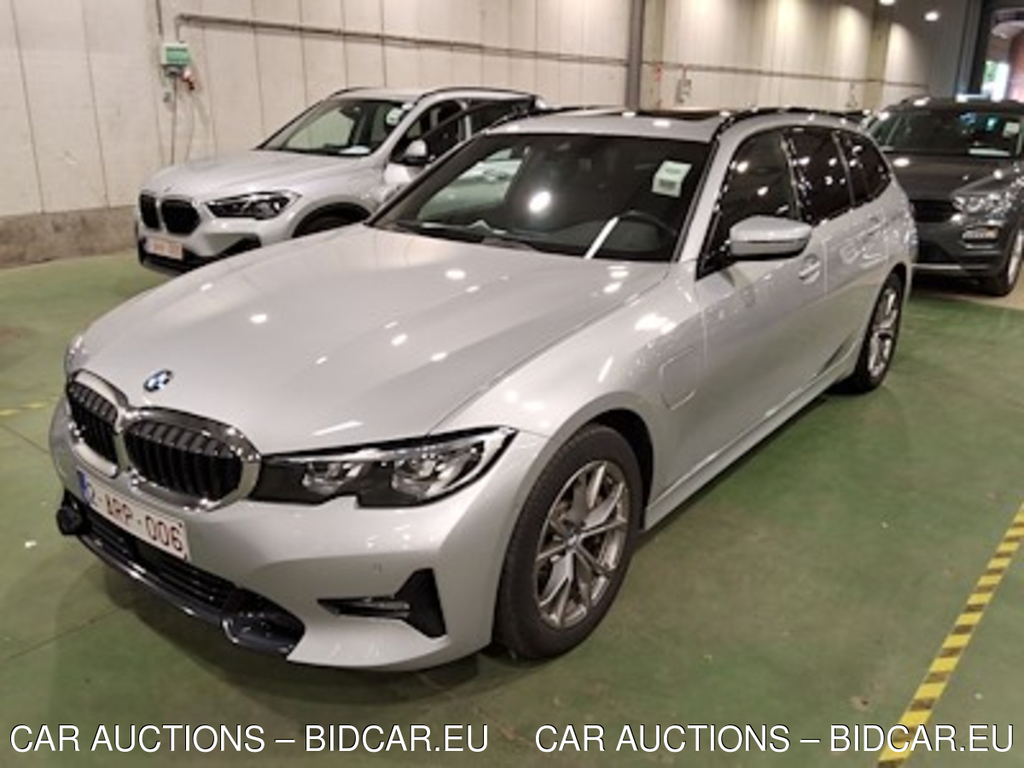 BMW 3-serie 2.0 330E (215KW) TOURING Model Sport