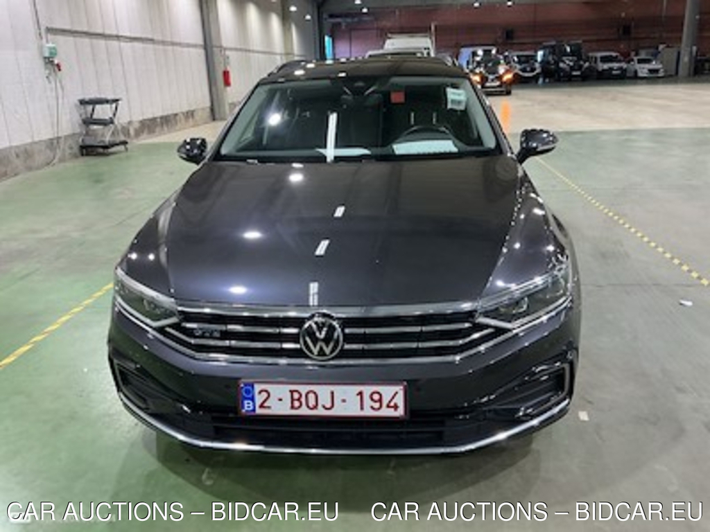 Volkswagen Passat variant 1.4 TSI MSQ VARIANT GTE BUSINESS