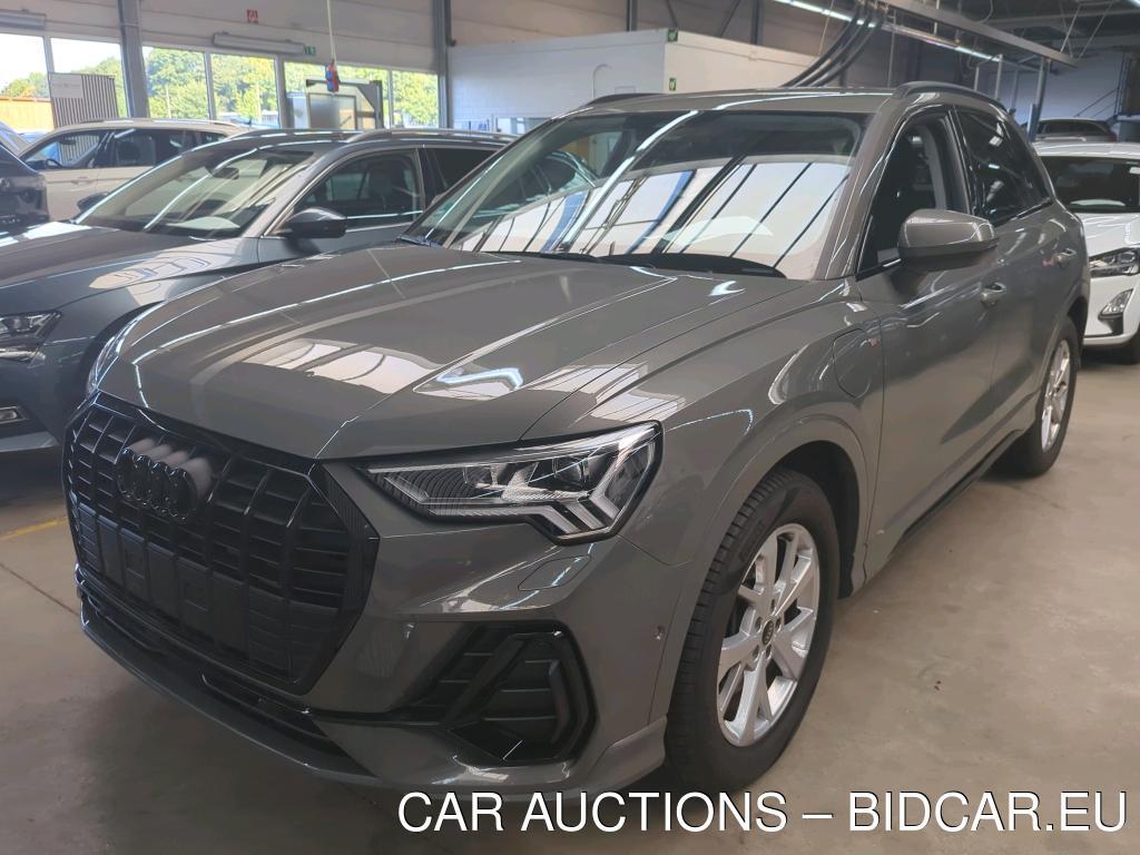 Audi Q3 45 TFSIE S TRONIC S line, 2022