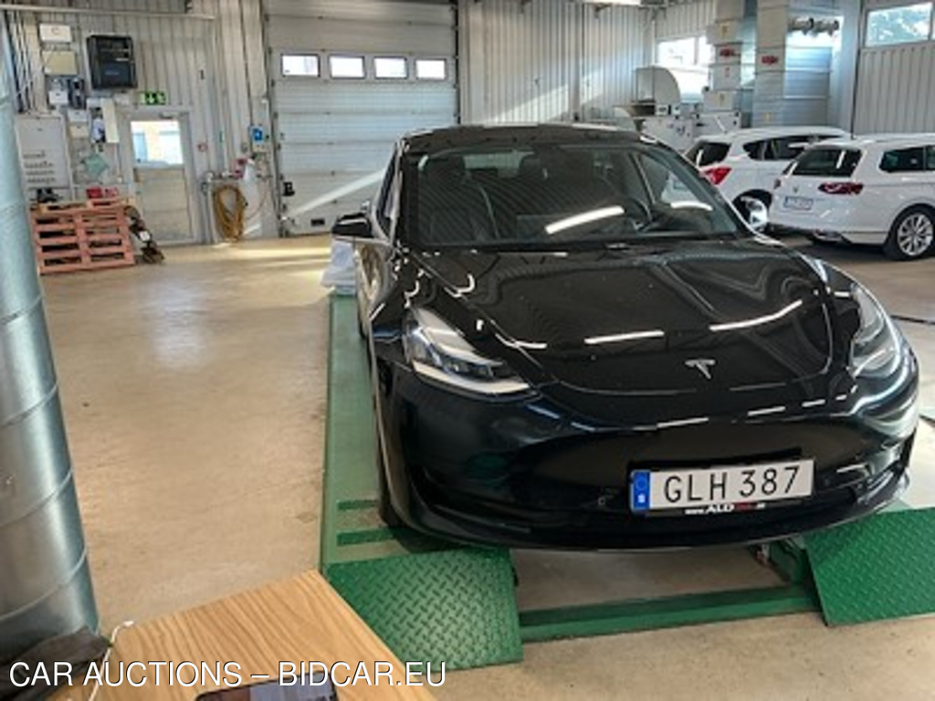Tesla Model 3 Standard Range Plus