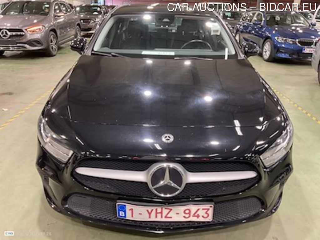 Mercedes-Benz Class A sedan diesel v177 A 180 d Business Solution