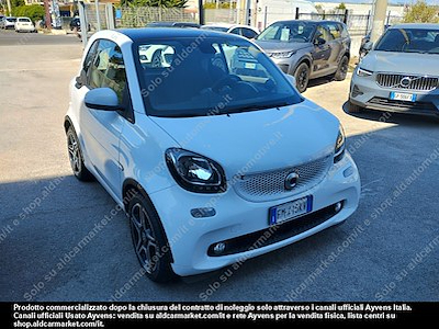 Smart fortwo coupe 90 0.9 66kw -