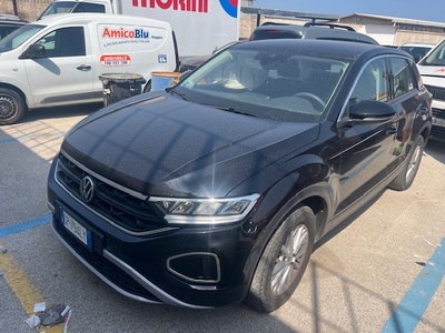 Volkswagen T-Roc 2022 T-Roc 1.0 tsi Life 110cv, 2023
