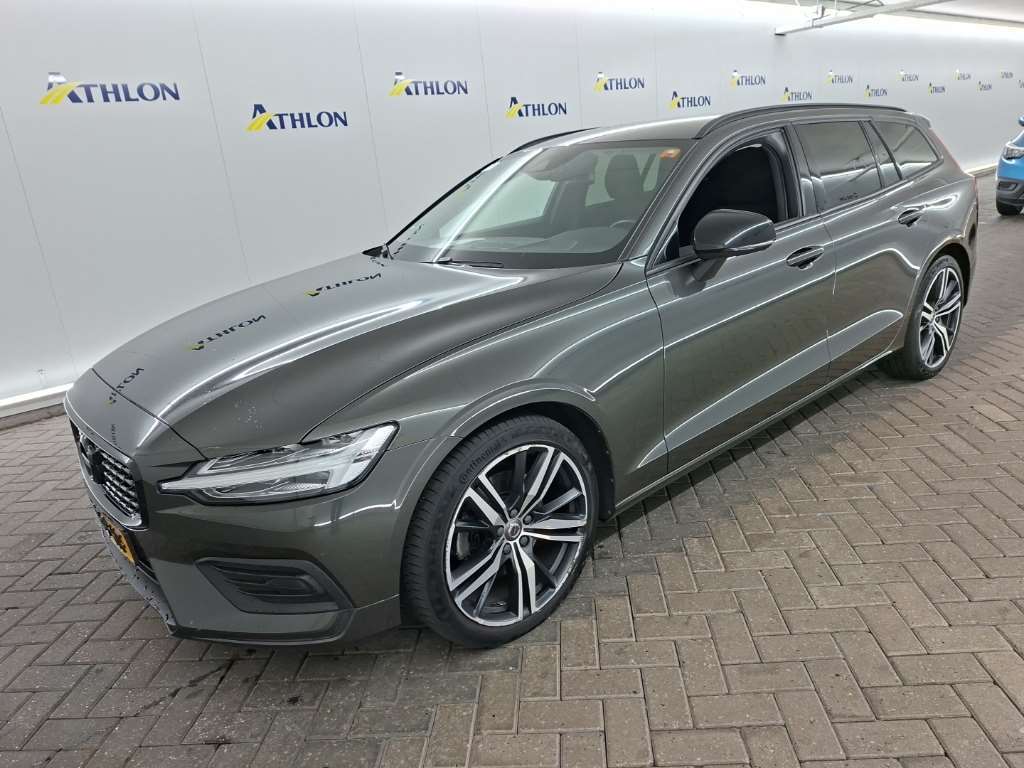 Volvo V60 B3 AUTOMAAT MOMENTUM ADVANTAGE 5D 120KW, 2021