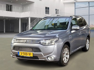 Mitsubishi Outlander 2.0 PHEV EXECUTIVE EDITION, 2014