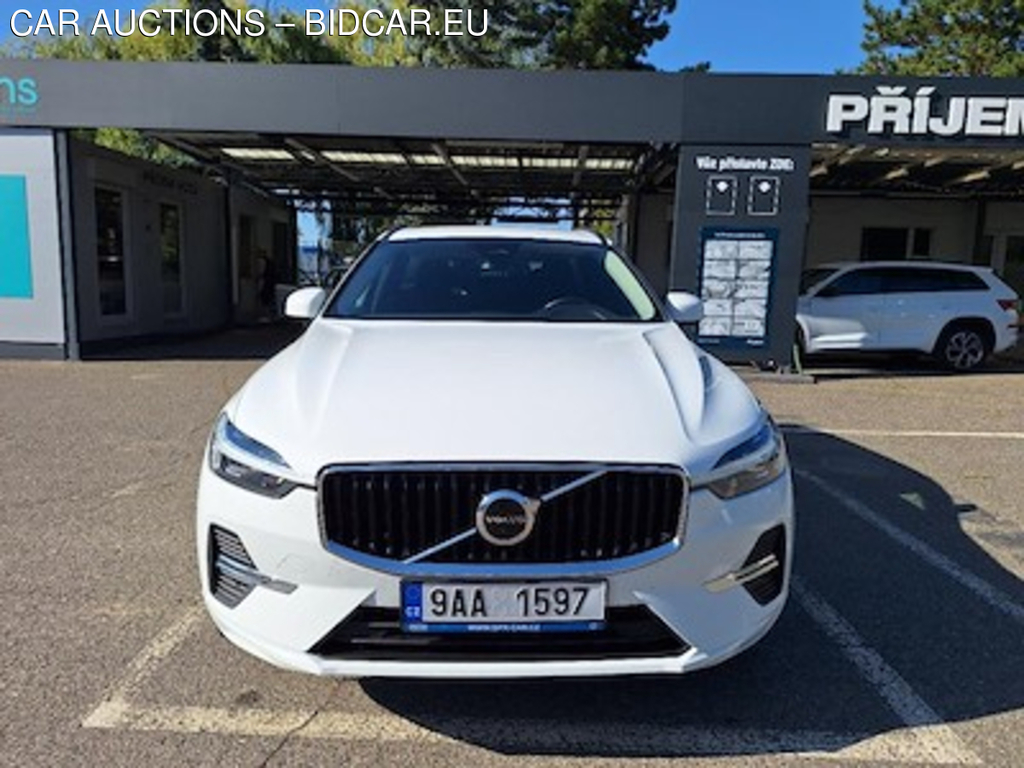 Volvo XC60 B4 AWD diesel Momentum Pro Auto