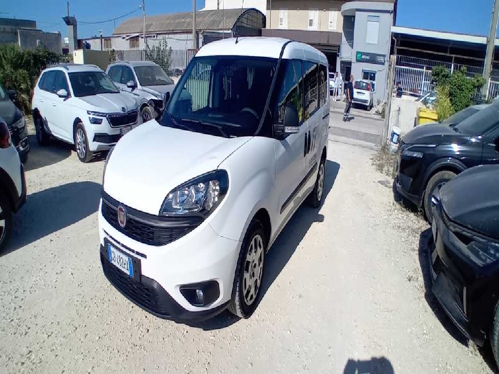 Fiat Doblo Cargo CH1 LOUNGE 1.6 Mjet 105cv E6D N1, 2020
