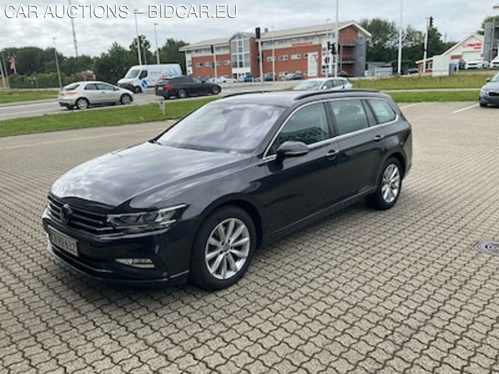 Volkswagen PASSAT 2.0 TDI 150 Business PLUS PRO DSG Var. UA!