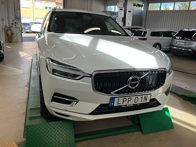 Volvo XC60 T8 AWD Momentum Momentum Advanced Edt VOC Drag Pano