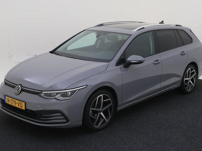 Volkswagen Golf variant 1.0 TSI 110PK DSG LIFE PANO TREKHAAK, 2022