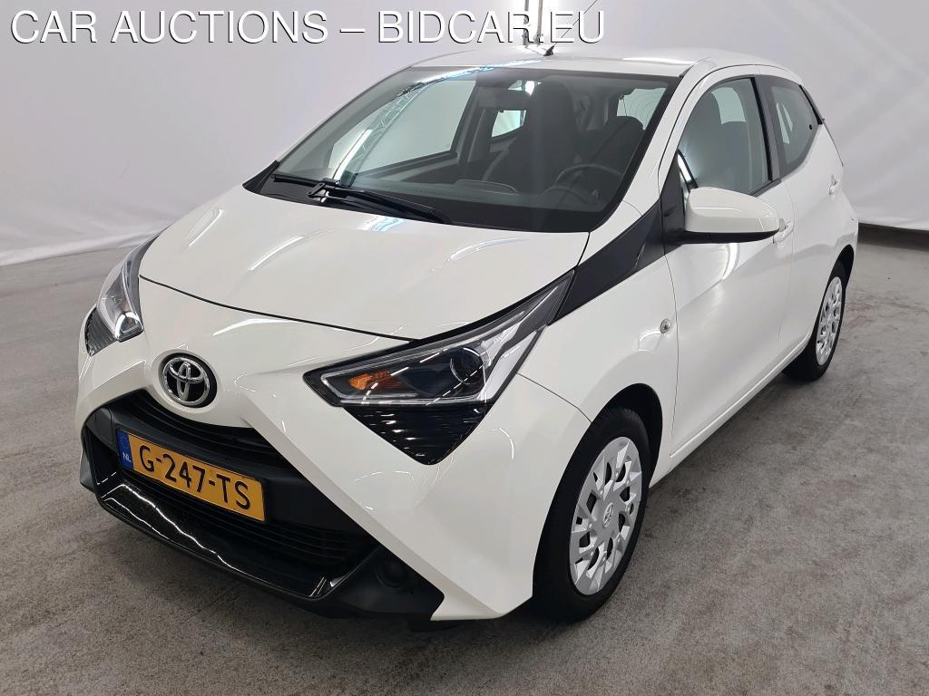 Toyota Aygo 1.0 VVT-I X-PLAY LIMITED, 2019
