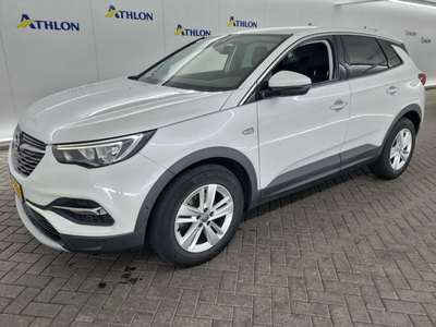 Opel Grandland x 1.2 TURBO S&amp;S 96KW BUS. EXECUTIVE AUTO 5D, 2020