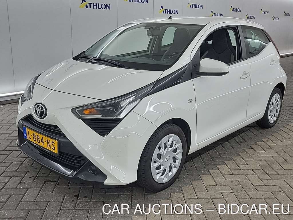Toyota Aygo 1.0 VVT-I X-PLAY 5D 53KW, 2021