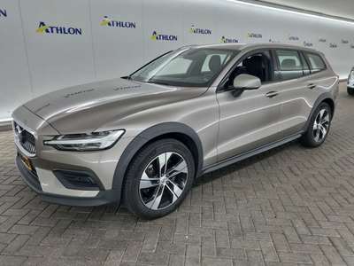 Volvo V60 cross countr B5 AWD AUTOMAAT PRO 5D 184KW, 2021