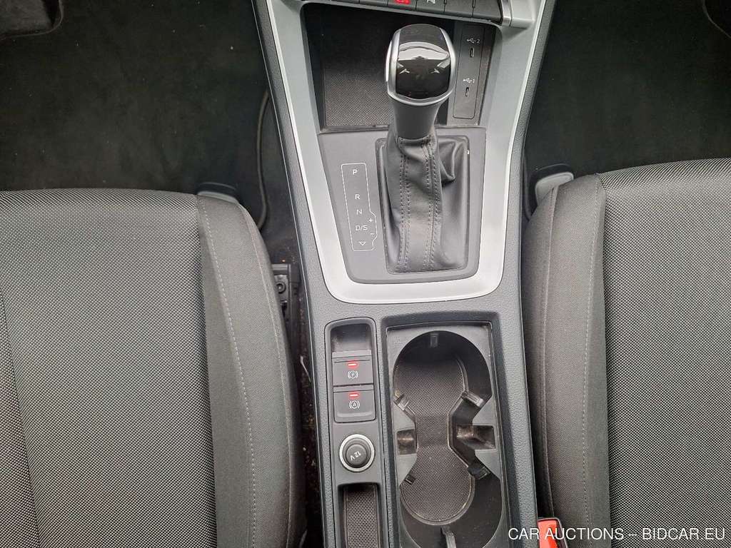 Audi Q3 - 2019 Q3 45 TFSIE PHEV S LINE S TRONIC (180 KW), 2021