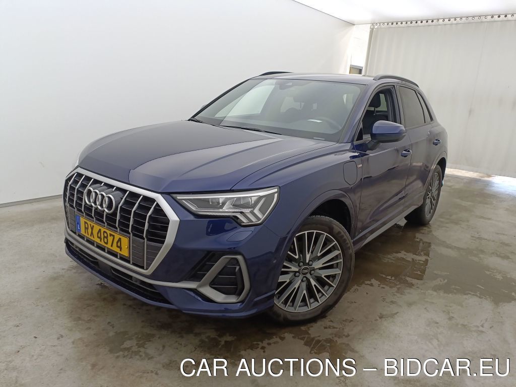 Audi Q3 - 2019 Q3 45 TFSIE PHEV S LINE S TRONIC (180 KW), 2022