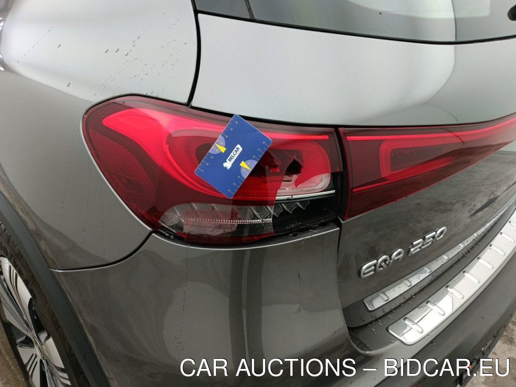 Mercedes-Benz Eqa (h243) 66.5 KWH EQA 250 LUXURY LINE, 2023