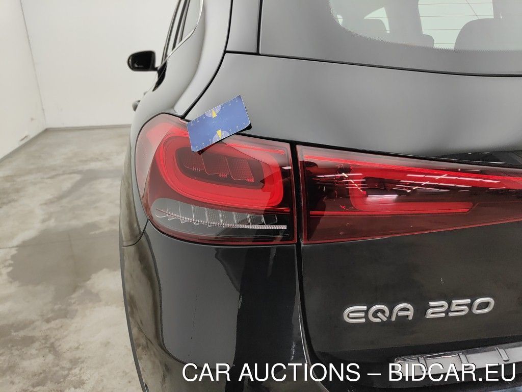 Mercedes-Benz Eqa (h243) 66.5 KWH EQA 250 LUXURY LINE, 2023