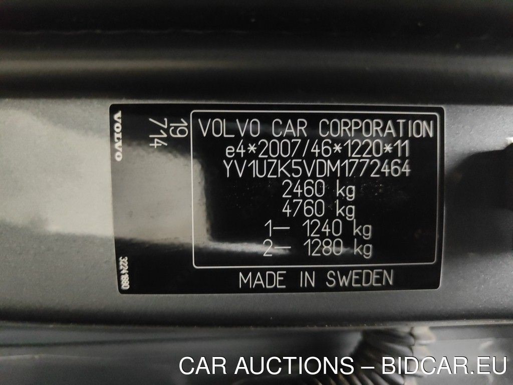Volvo Xc60 diesel - 2017 XC60 2.0 B4 MOMENTUM PRO GEAR. ADBLUE, 2021