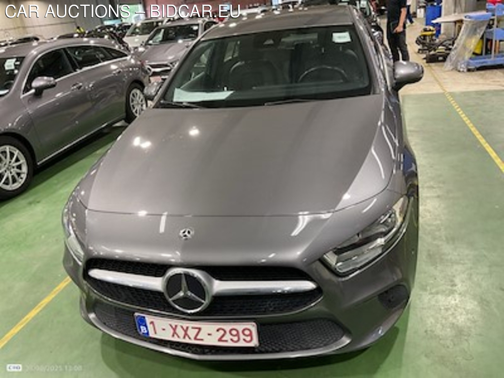Mercedes-Benz Class A sedan diesel v177 A 180 d Business Solution