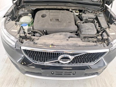 Volvo Xc40 diesel 2.0 D3 STOCK
