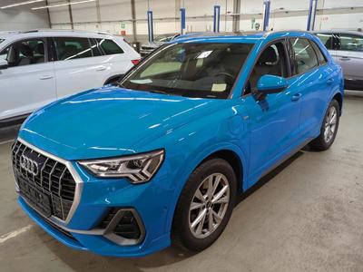 Audi Q3 45 TFSIE S TRONIC S line, 2021