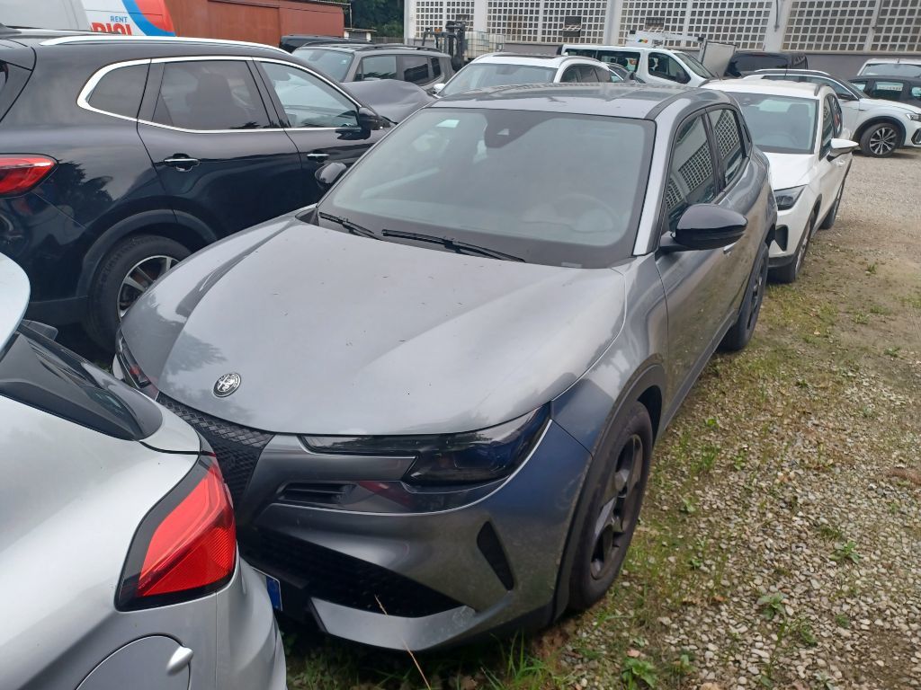 Alfa romeo Junior Junior 1.2 ibrida 136cv edct6, 2025