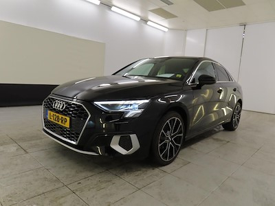 Audi A3 limousine 30 TFSI S tronic Business edition 4d