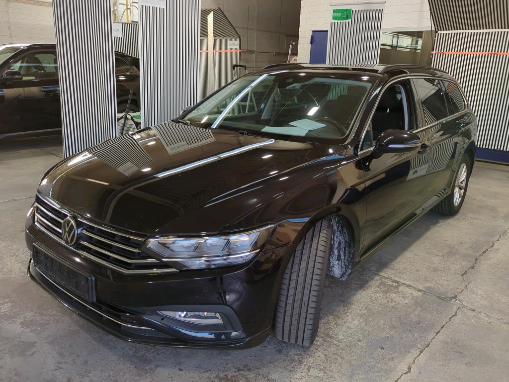 Volkswagen Passat VARIANT 2.0 TDI SCR DSG Business, 2022