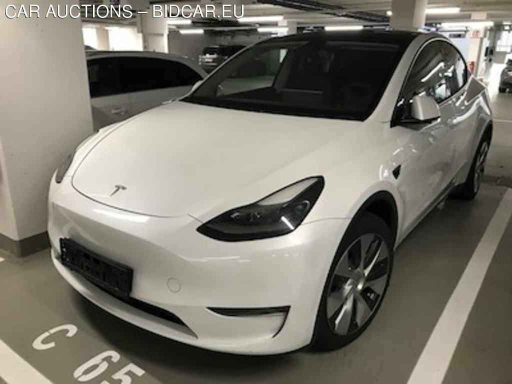 Tesla Model Y BEV LONG RANGE AWD AUTO