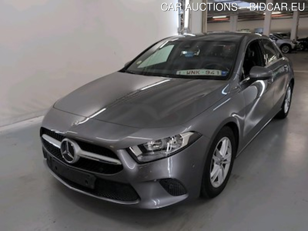 Mercedes-Benz Classe A sedan diesel v177 A 180 d Business Solution