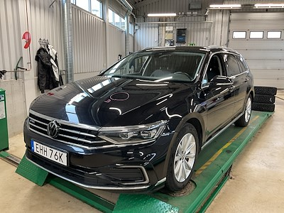 Volkswagen Passat GTE Executive Drag Paket Cockpit Varmare Navi